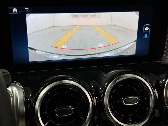 New 2026 Mercedes-Benz GLB 250 4MATIC image 38