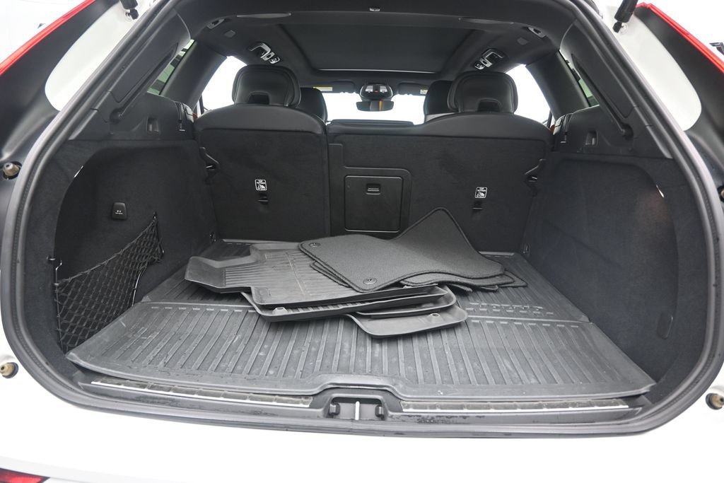 Certified 2024 Volvo XC60 T8 Polestar AWD/4WD image 19
