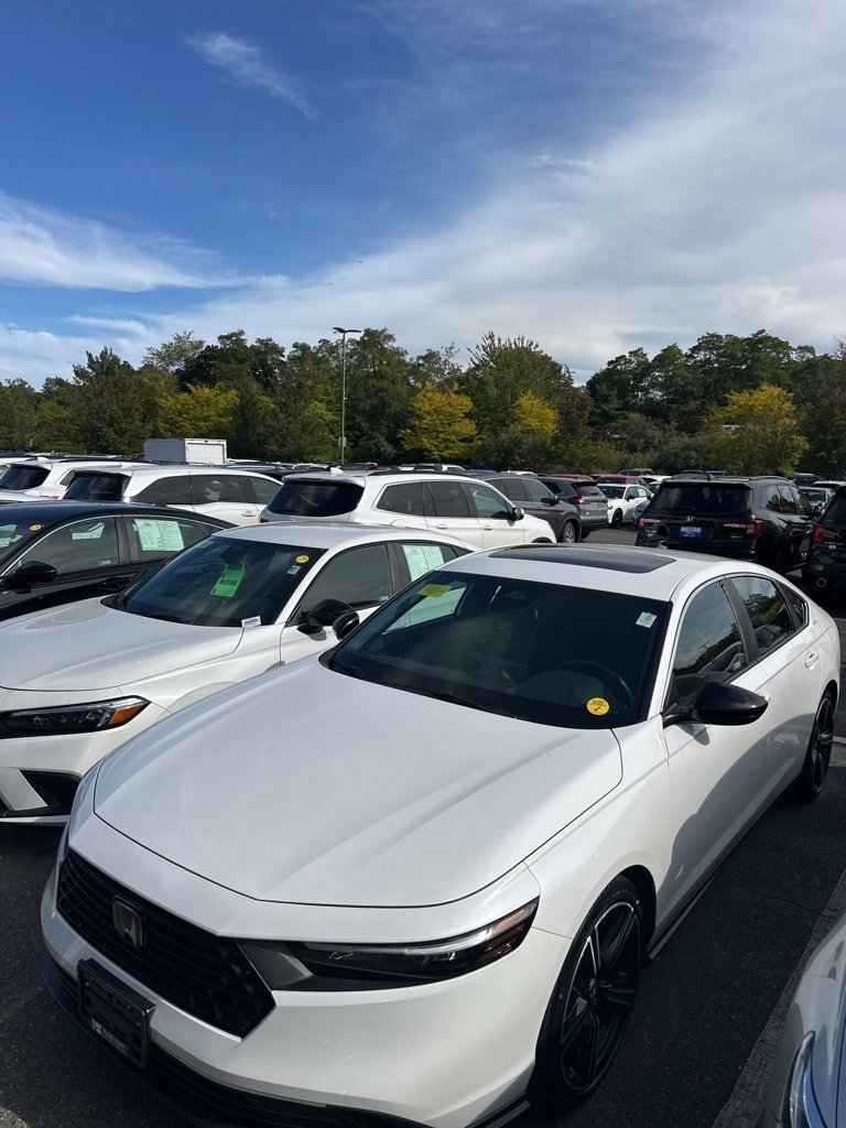 Used 2024 Honda Accord Sport image 32