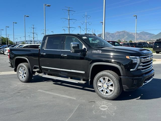 New 2026 Chevrolet Silverado 3500 High Country w/ High Country Premium Package AWD/4WD image 9