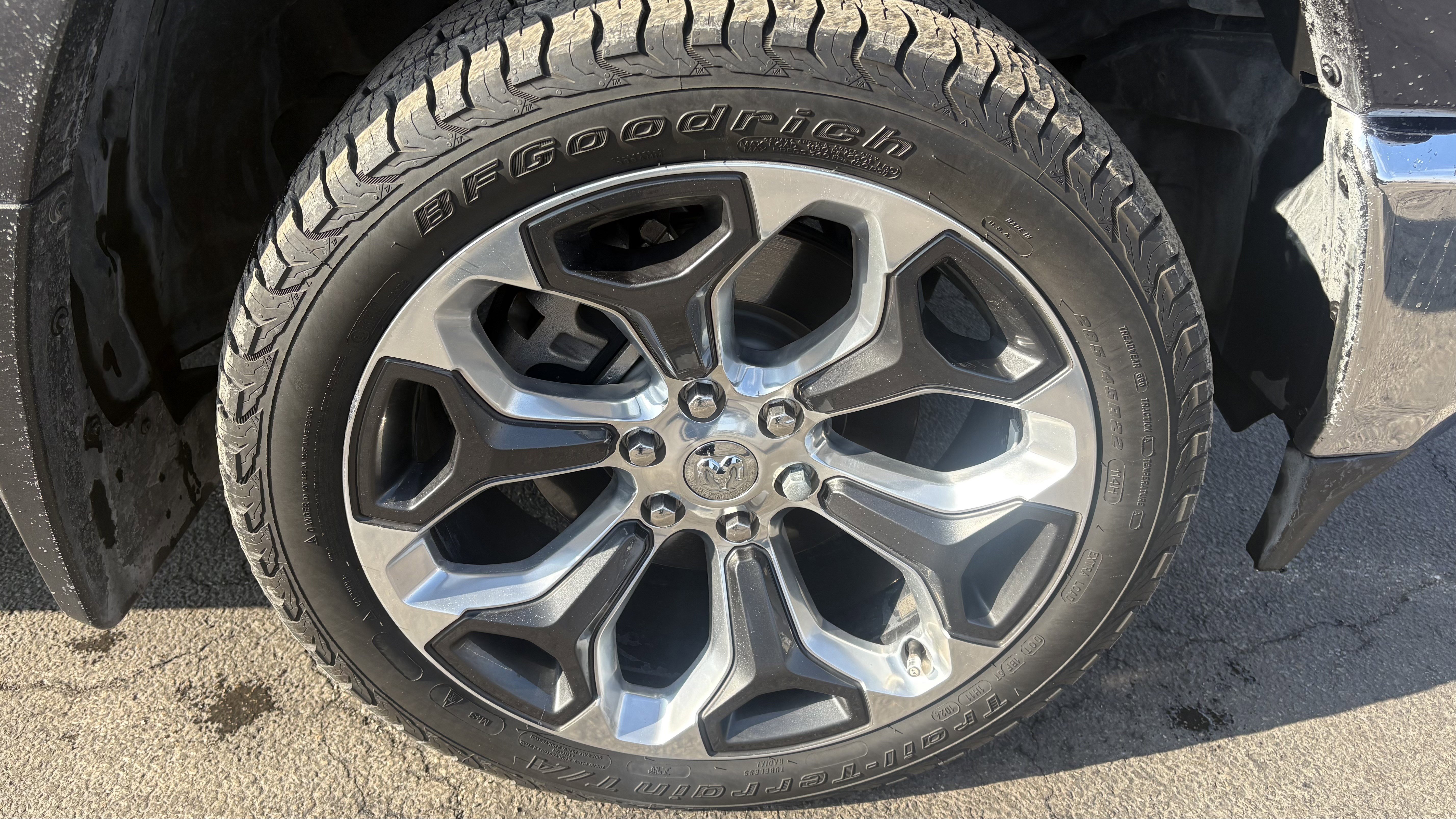 Used 2021 RAM 1500 Limited image 15