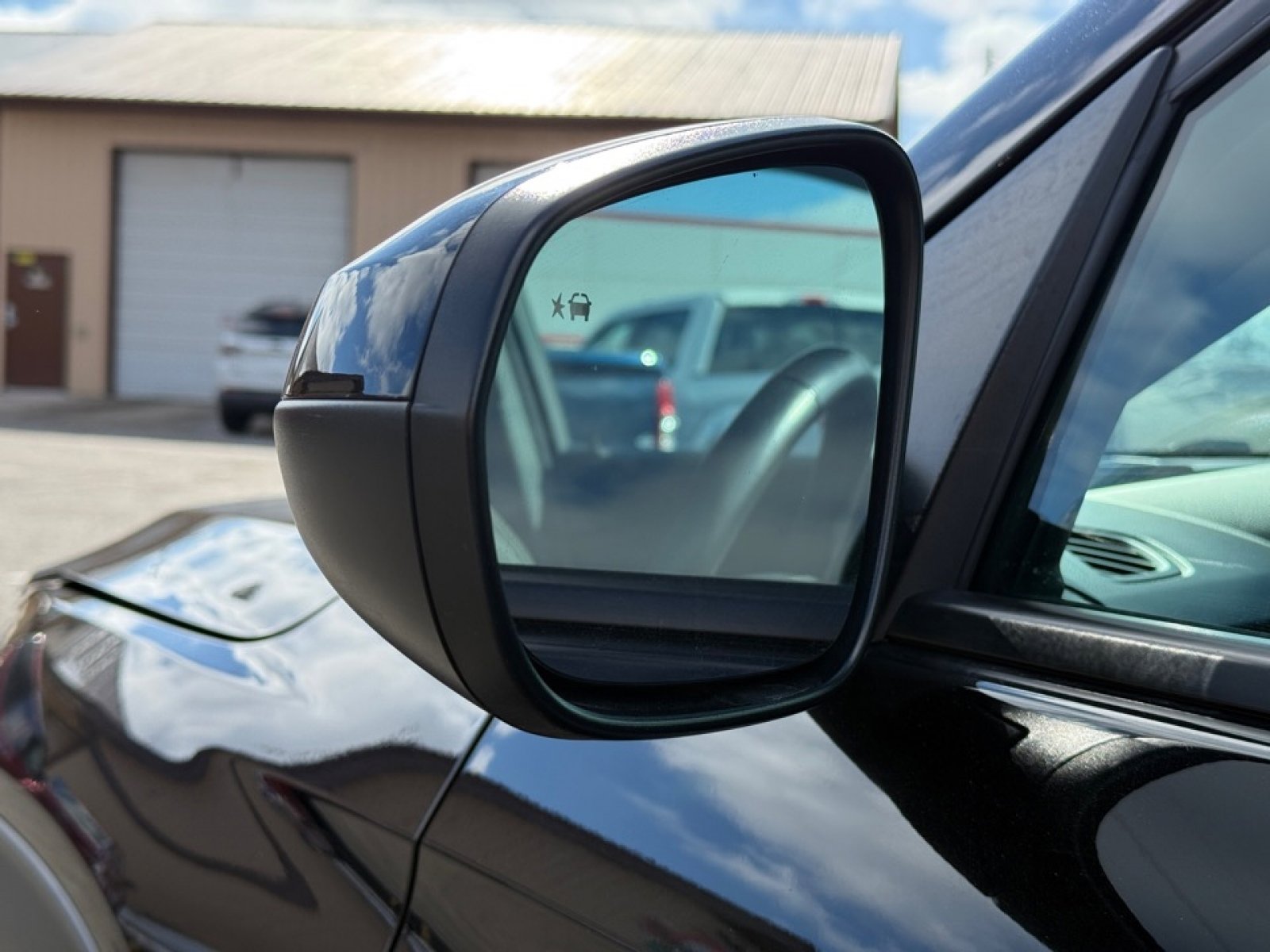 Used 2023 Chevrolet TrailBlazer LT w/ Sun and Liftgate Package image 35