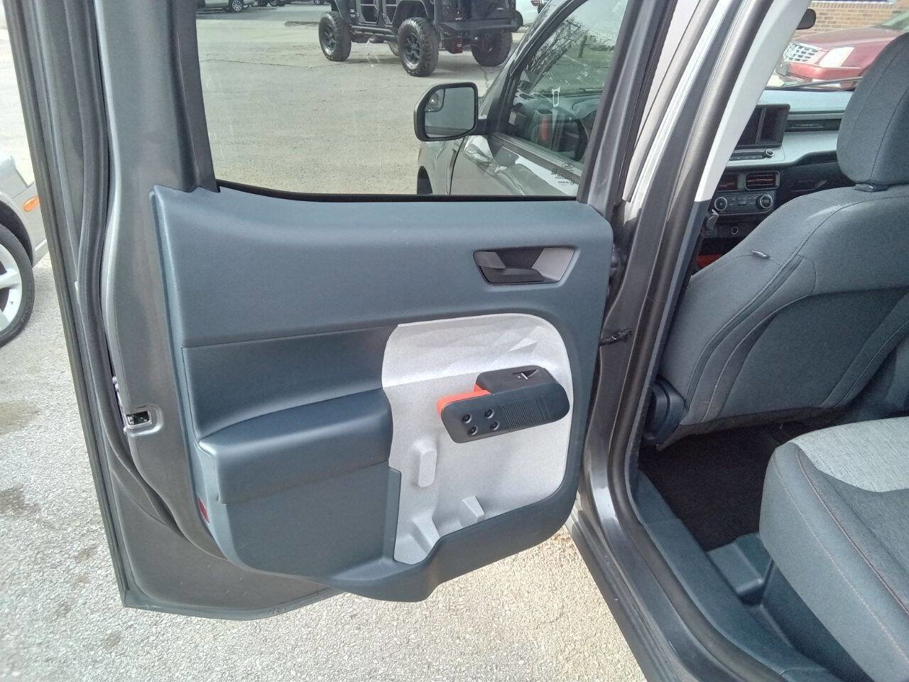 Used 2022 Ford Maverick XLT image 11