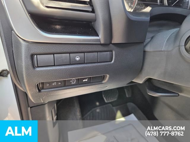 Used 2025 Nissan Rogue SV image 27