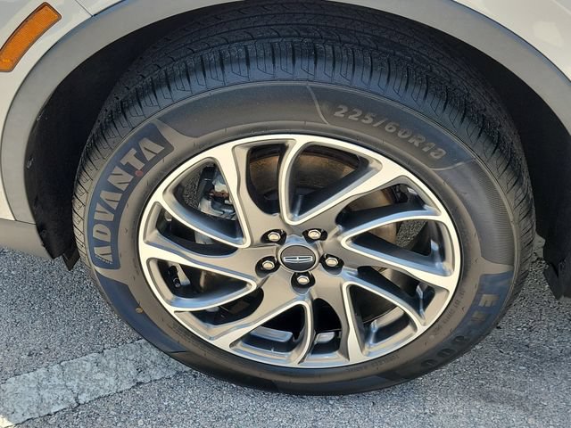 Certified 2022 Lincoln Corsair FWD image 9