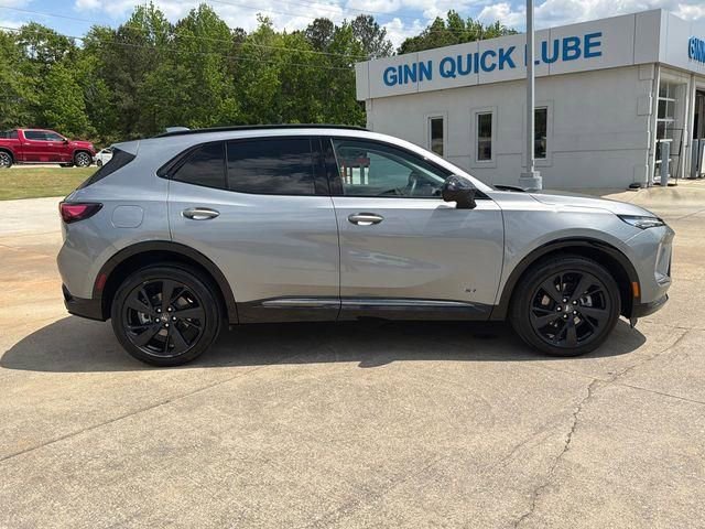 Used 2025 Buick Envision Sport Touring AWD/4WD image 4