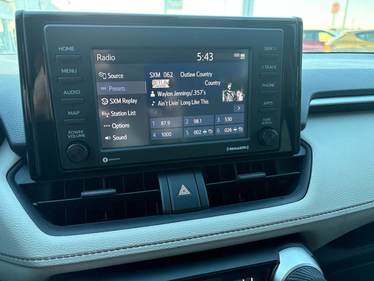 Used 2021 Toyota RAV4 XLE image 21