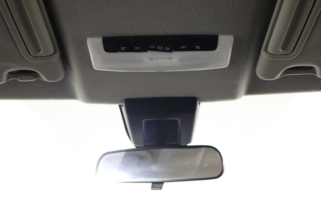 Used 2020 Nissan Kicks SV FWD image 22