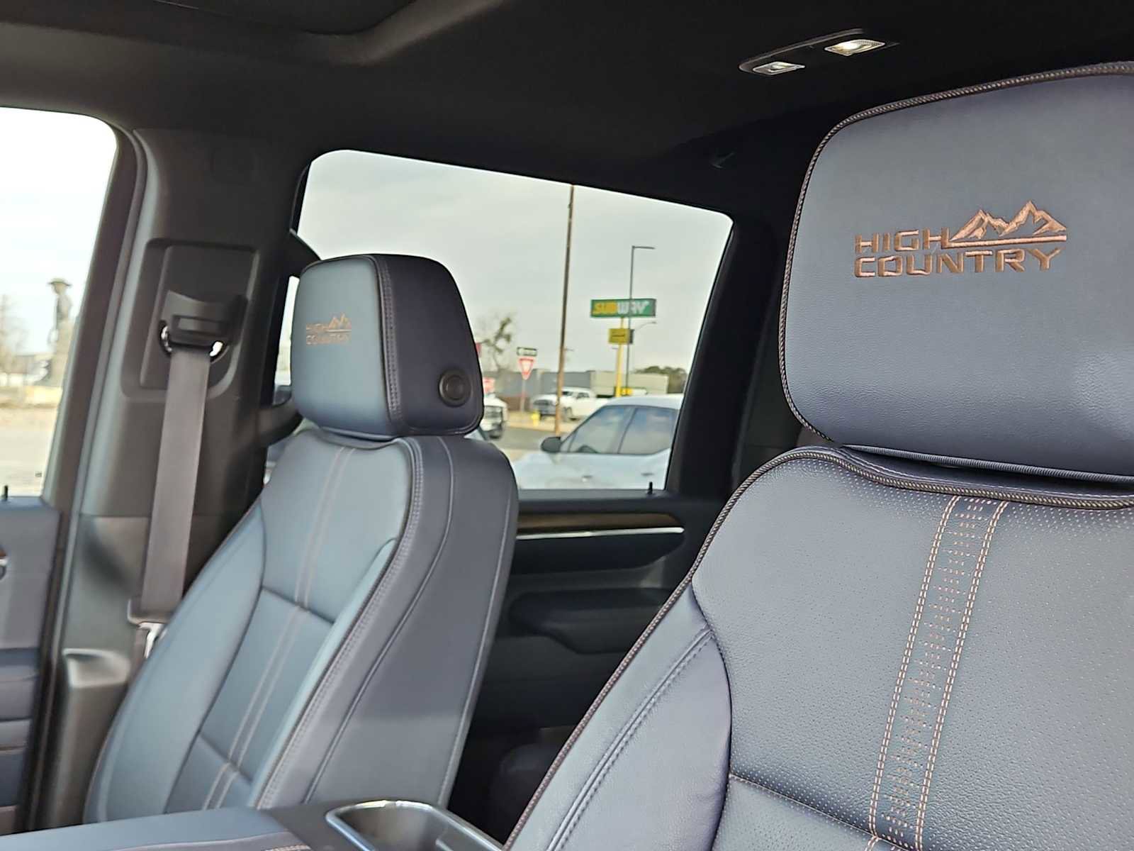 Used 2024 Chevrolet Silverado 2500 High Country w/ Technology Package image 15