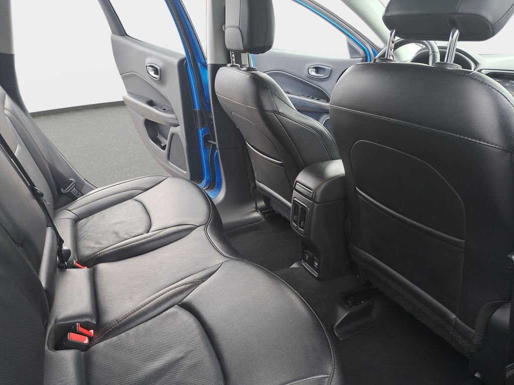 Certified 2021 Jeep Compass Limited AWD/4WD image 12