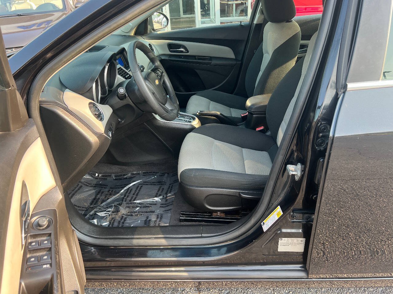 Used 2012 Chevrolet Cruze LS w/ Connectivity Package FWD image 19