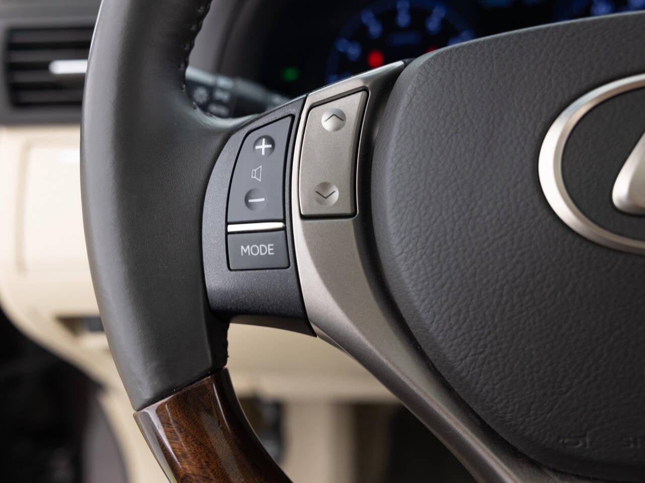 Used 2013 Lexus RX 350 AWD w/ Navigation Pkg image 37