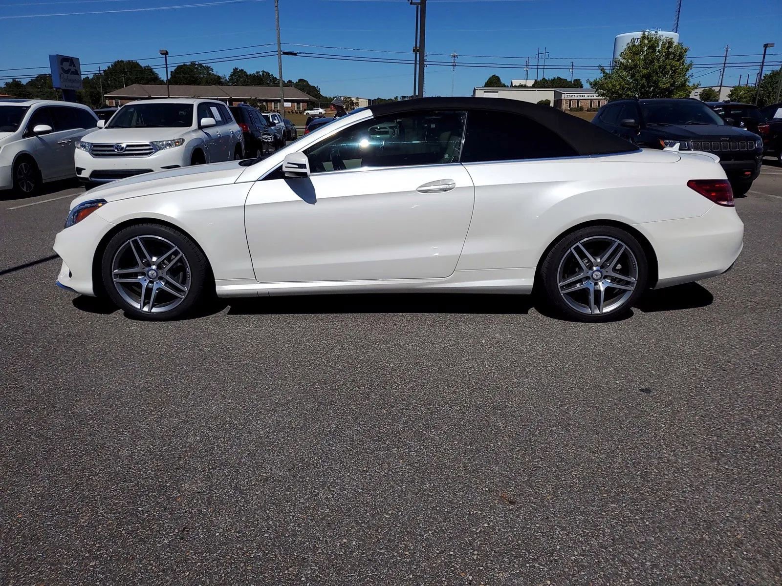 Used 2017 Mercedes-Benz E 400 Cabriolet image 4