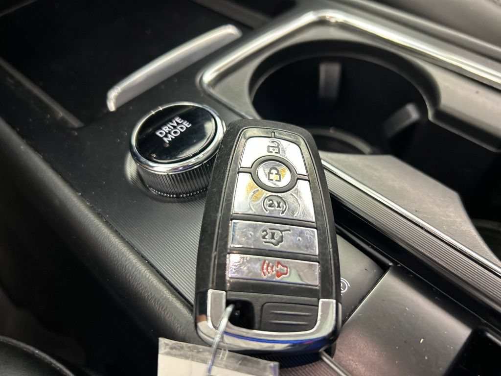 Used 2024 Lincoln Corsair AWD w/ Equipment Group 101A image 15
