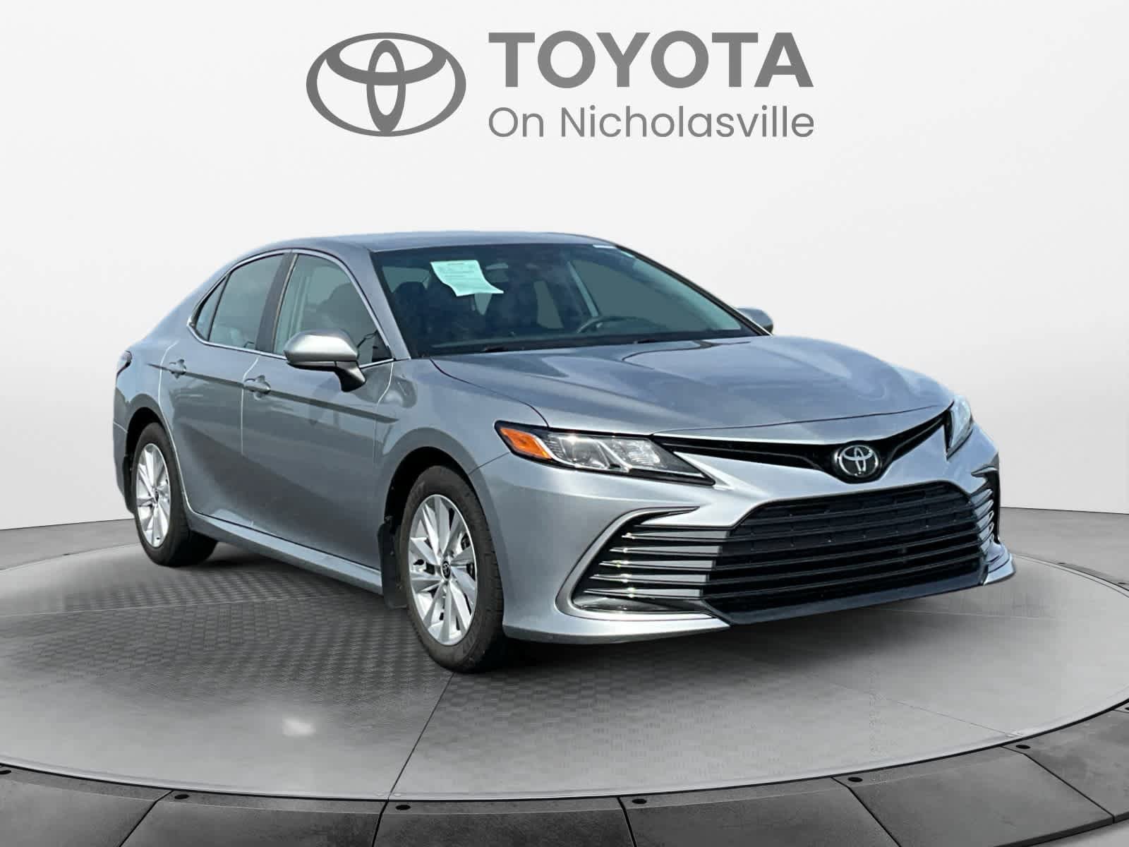 Used 2023 Toyota Camry LE AWD/4WD image 8