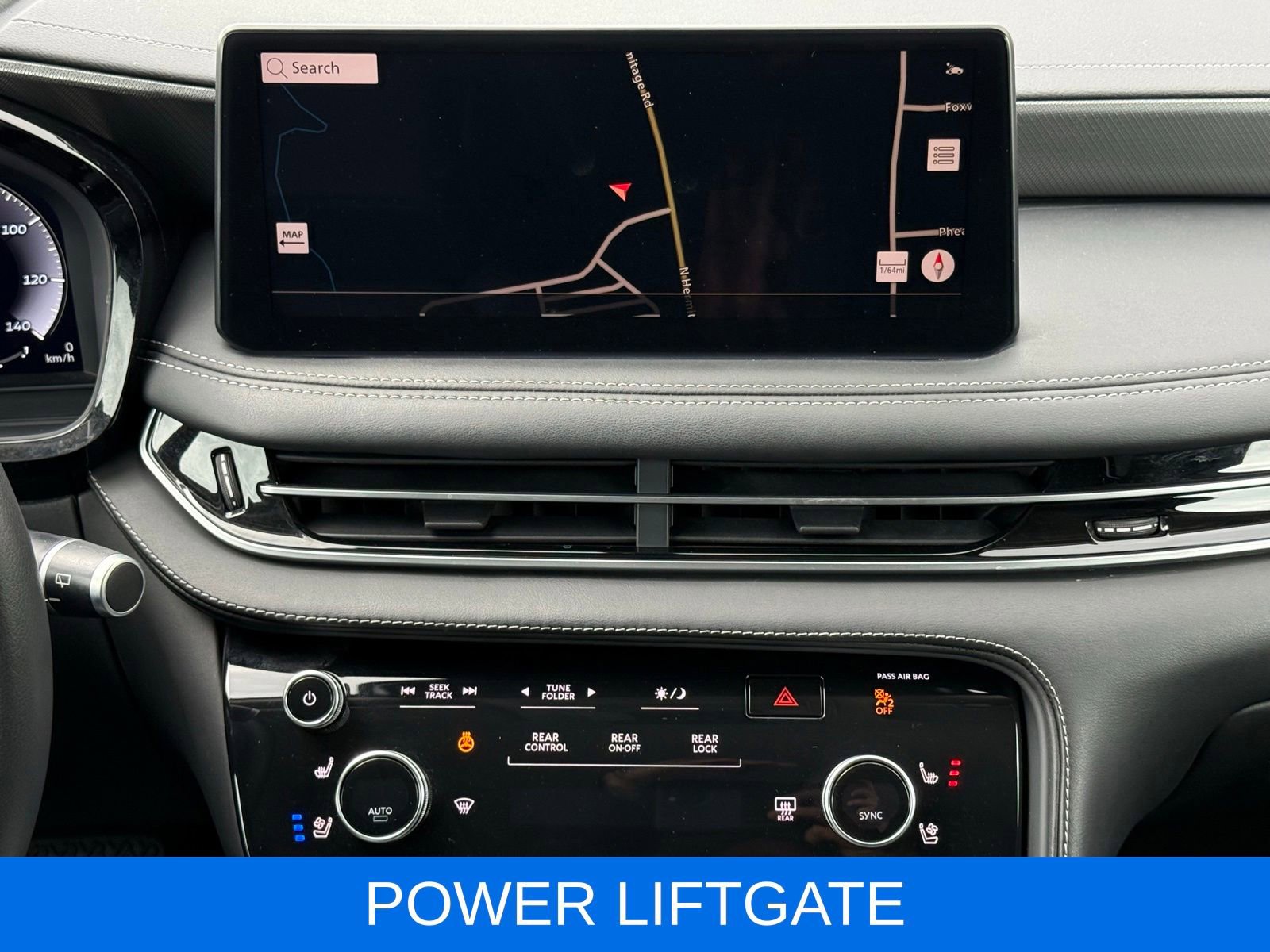 Used 2023 INFINITI QX60 Luxe w/ Performance Audio Package AWD/4WD image 23