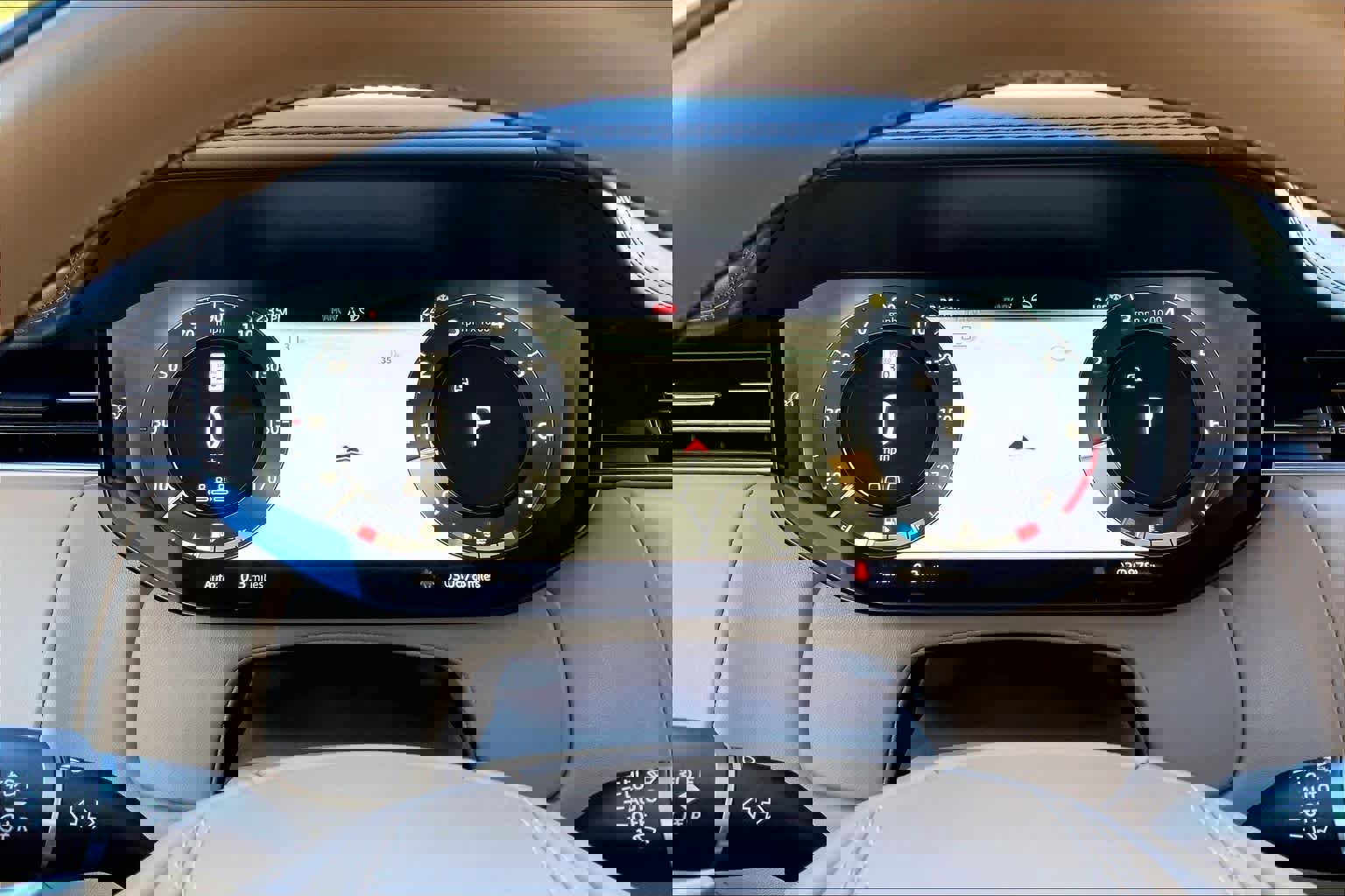 Used 2023 Land Rover Range Rover Autobiography image 25