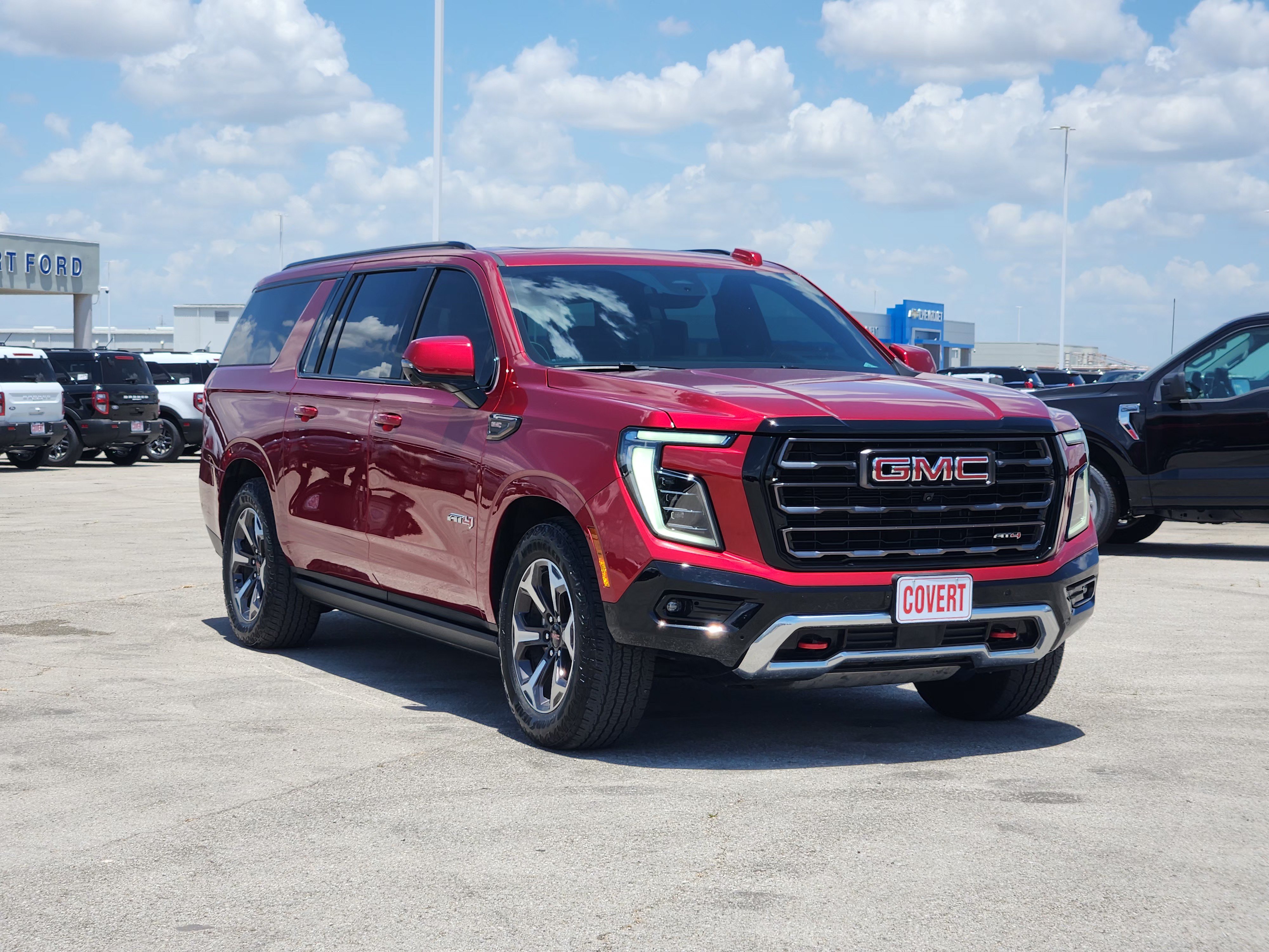 Used 2025 GMC Yukon XL AT4 Ultimate w/ LPO, Floor Liner Package AWD/4WD image 3