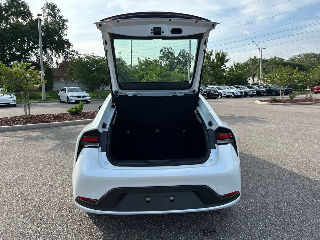 Used 2025 Toyota Prius LE FWD image 48
