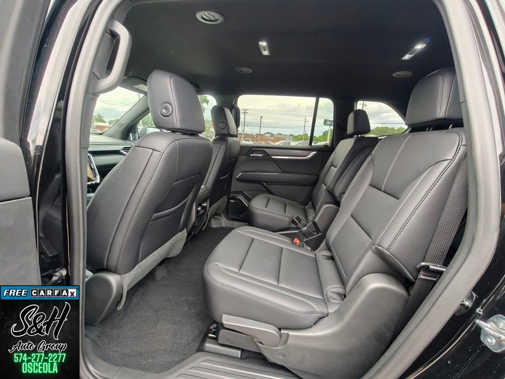 Used 2025 GMC Acadia Elevation w/ Elevation Premium Package FWD image 20
