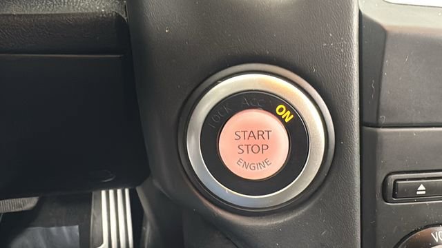 Used 2017 Nissan 370Z Touring image 19