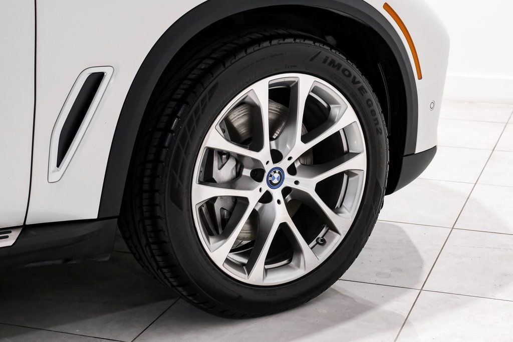 Used 2023 BMW X5 xDrive45e image 51