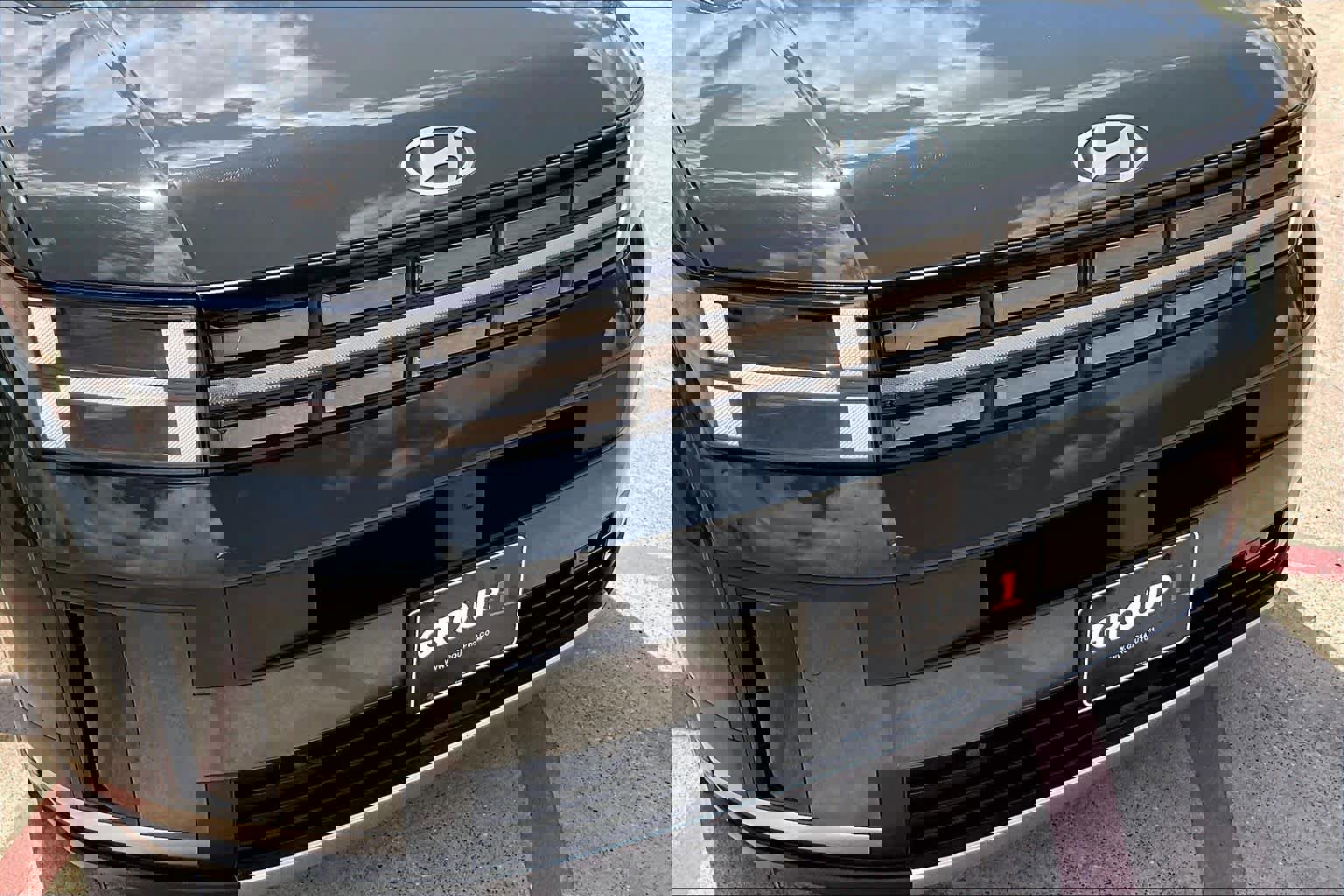 Used 2024 Hyundai Santa Fe Limited image 29