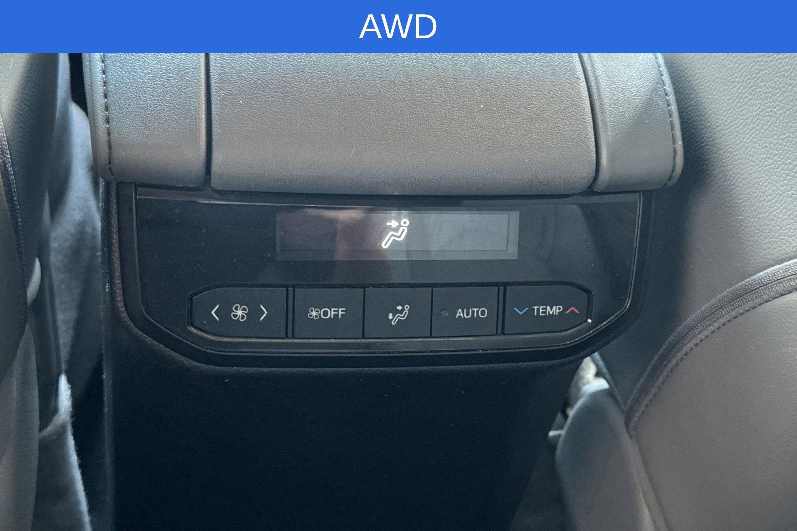Used 2022 Toyota Highlander XLE AWD/4WD image 15