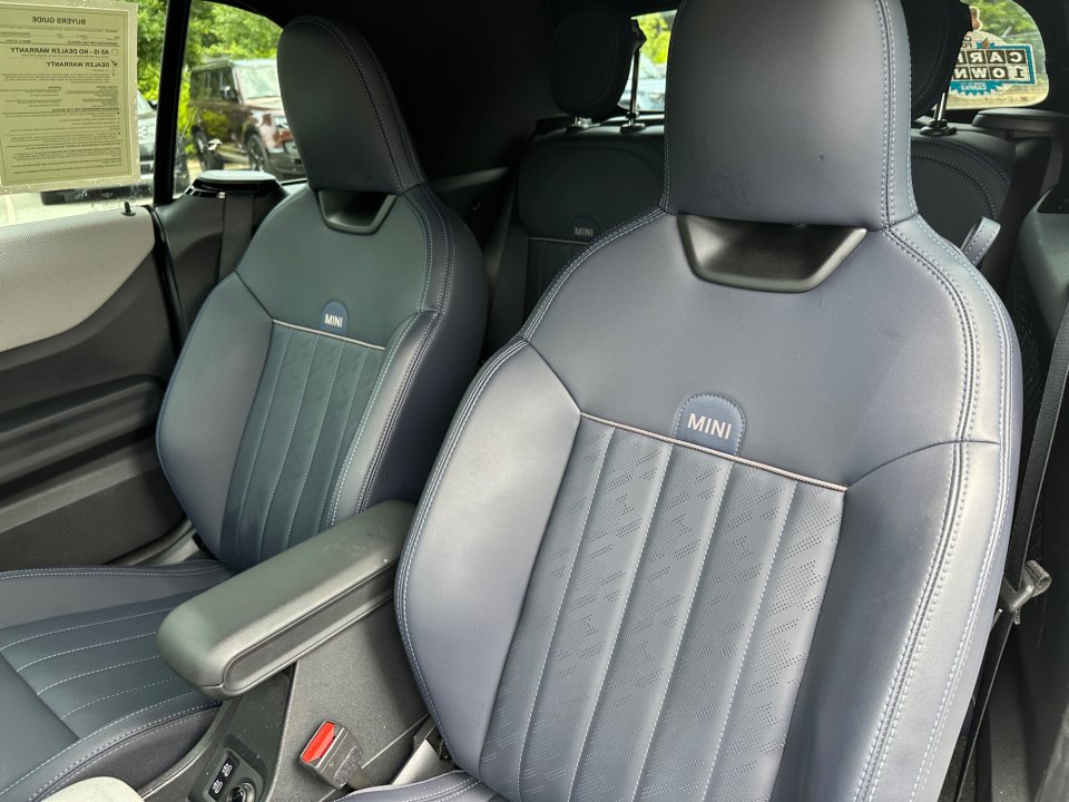 Used 2025 MINI Cooper S FWD image 34