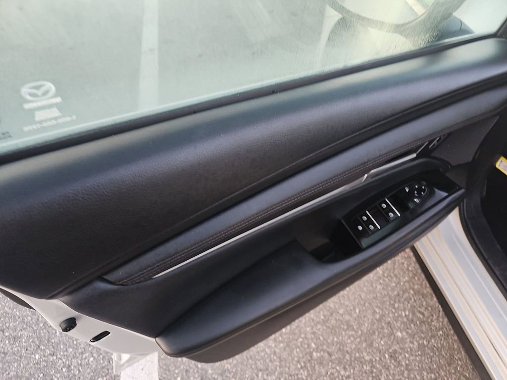 Used 2024 MAZDA MAZDA3 s image 10