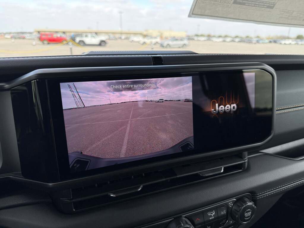 New 2026 Jeep Gladiator Sport image 31