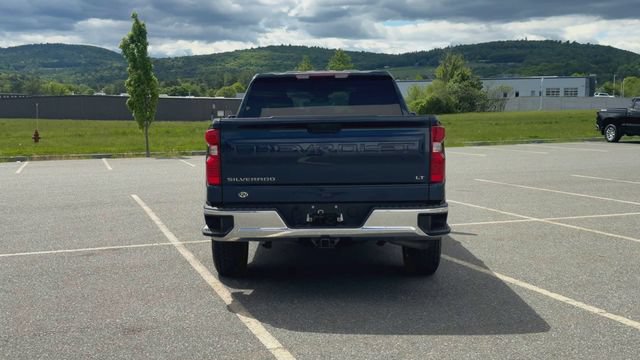 Used 2023 Chevrolet Silverado 1500 LT AWD/4WD image 7