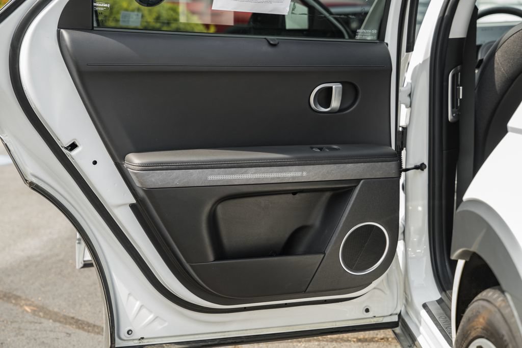 Used 2024 Hyundai Ioniq 5 Limited AWD/4WD image 36