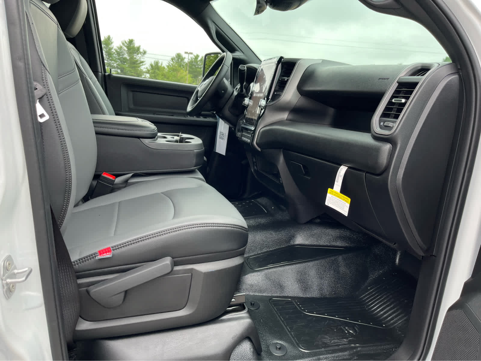 New 2026 RAM 3500 Tradesman AWD/4WD image 34