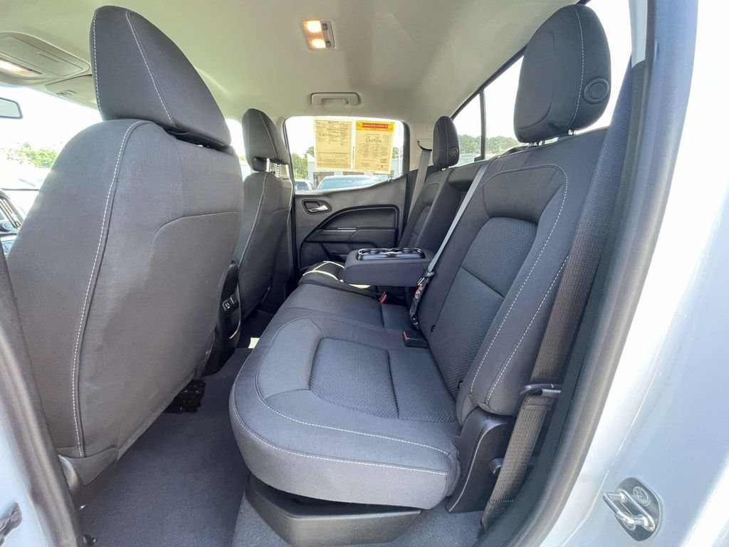 Used 2022 Chevrolet Colorado LT w/ LT Convenience Package AWD/4WD image 14