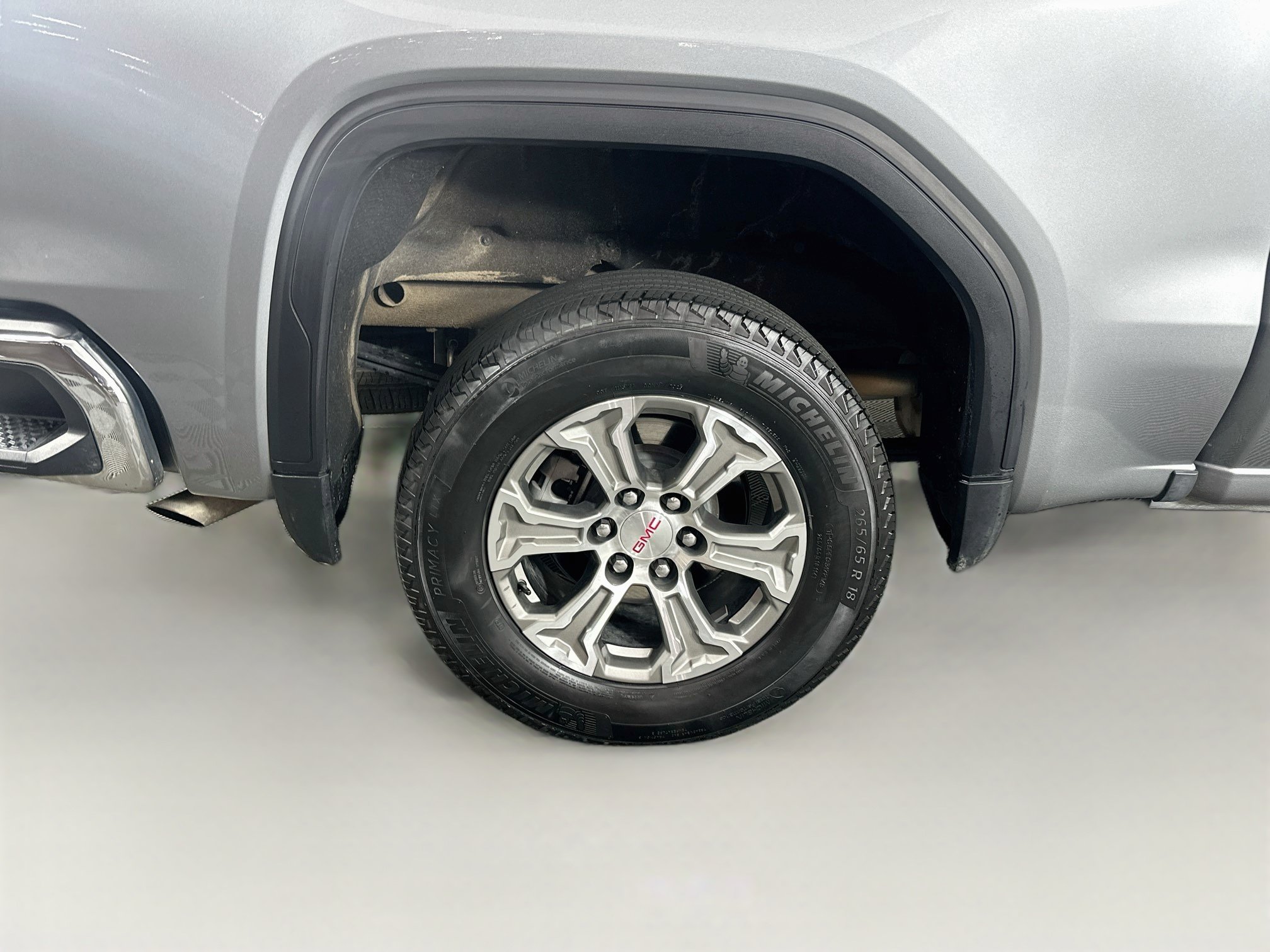 Used 2025 GMC Sierra 1500 SLT RWD image 11