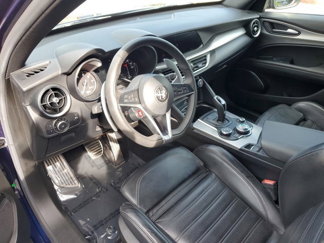 Used 2018 Alfa Romeo Stelvio Ti Sport image 11