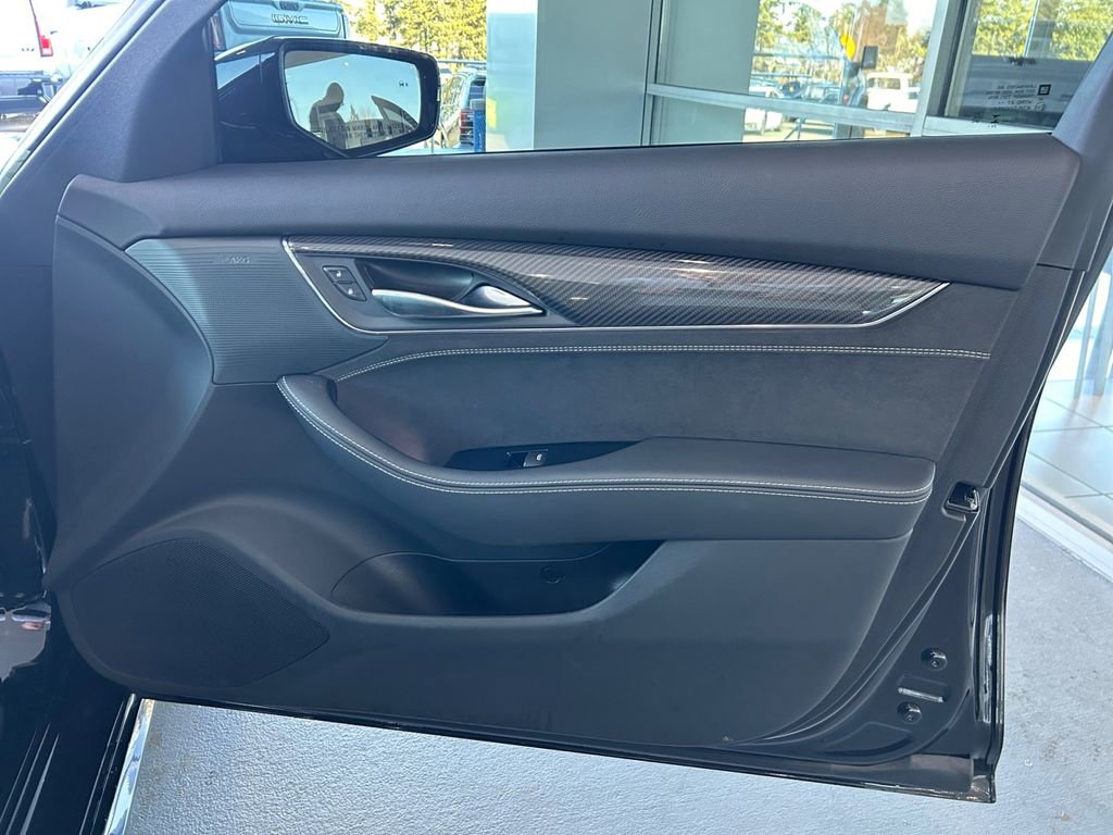 Used 2025 Cadillac CT5 V w/ Technology Package image 25