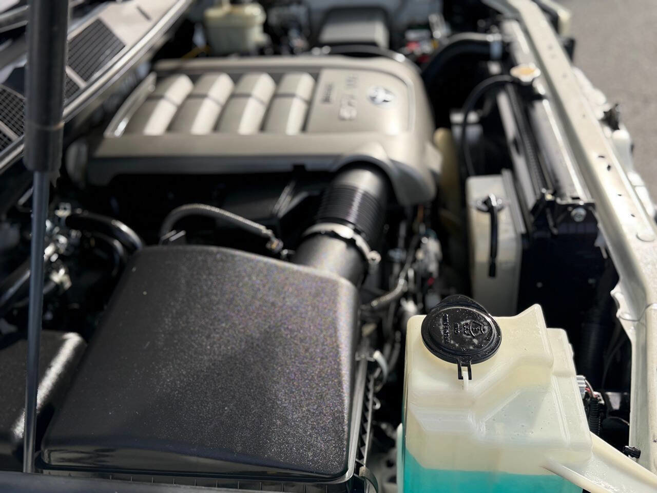 Used 2008 Toyota Sequoia SR5 image 90