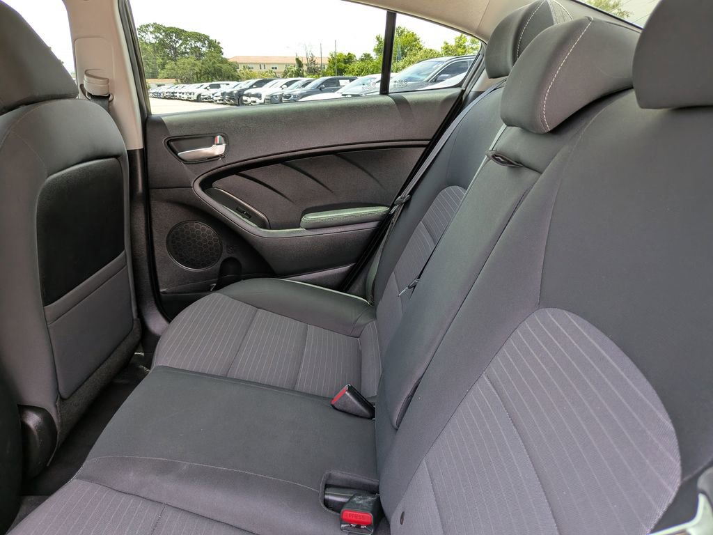 Used 2018 Kia Forte LX w/ LX Popular Package FWD image 17