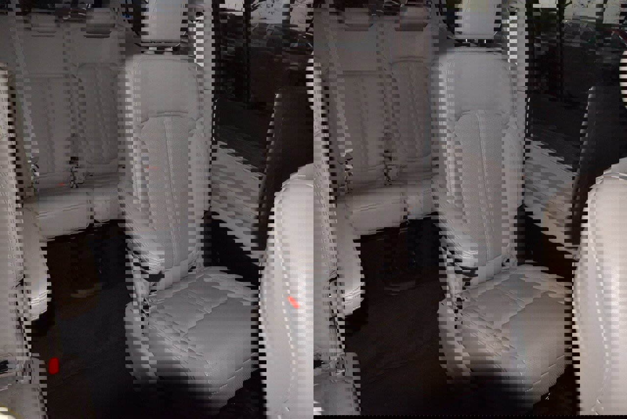 Used 2022 Jeep Wagoneer Series III w/ Premium Group I image 23