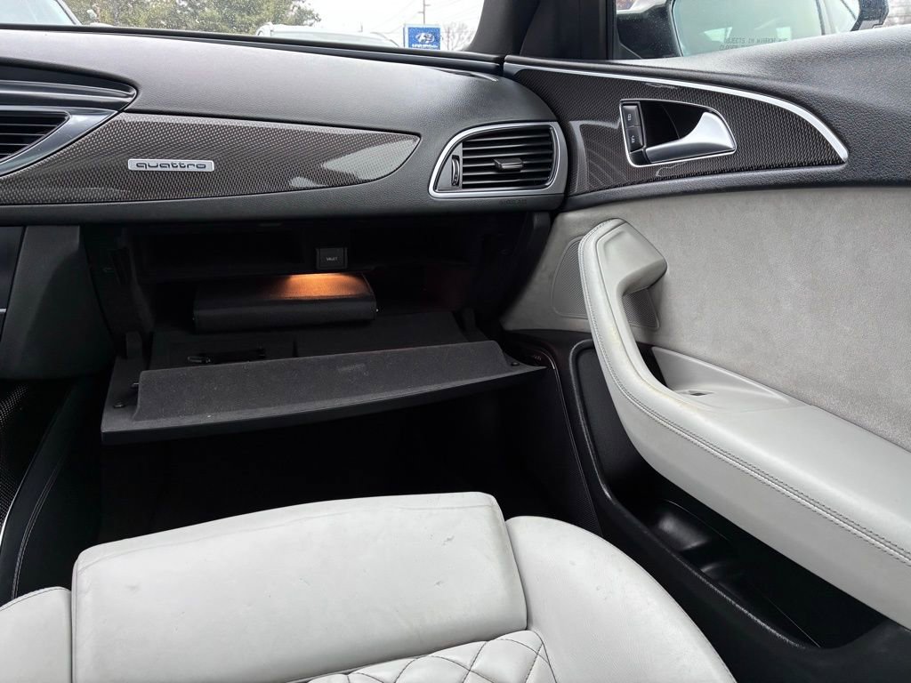Used 2018 Audi S6 Prestige w/ Prestige Package image 43