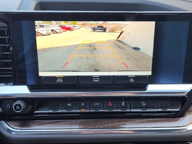 Used 2024 Chevrolet Silverado 1500 LT Trail Boss w/ Convenience Package II AWD/4WD image 6