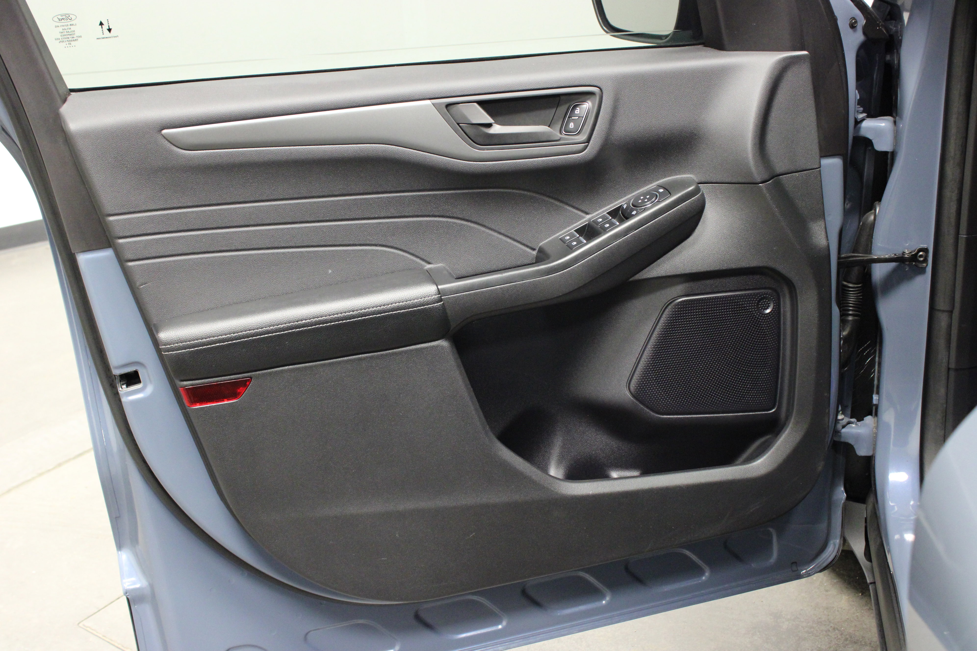 Used 2024 Ford Escape Active image 17