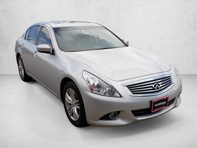 Used 2015 INFINITI Q40 AWD w/ Moonroof Package image 6