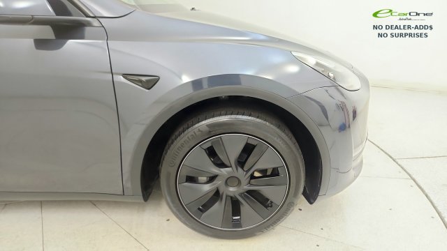 Used 2025 Tesla Model Y Long Range RWD image 22