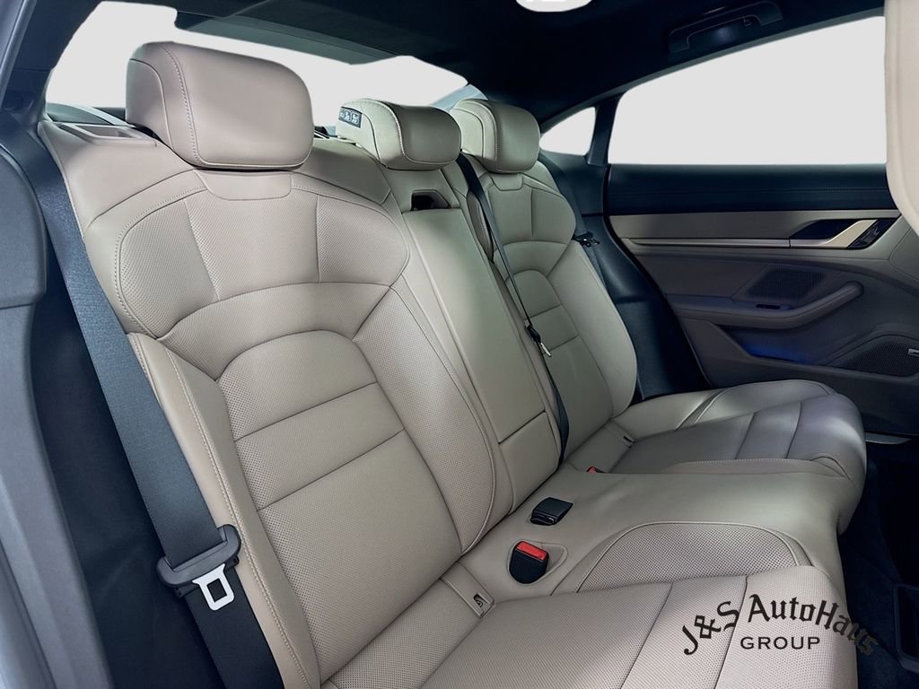 Used 2020 Porsche Taycan 4S w/ Premium Package image 34