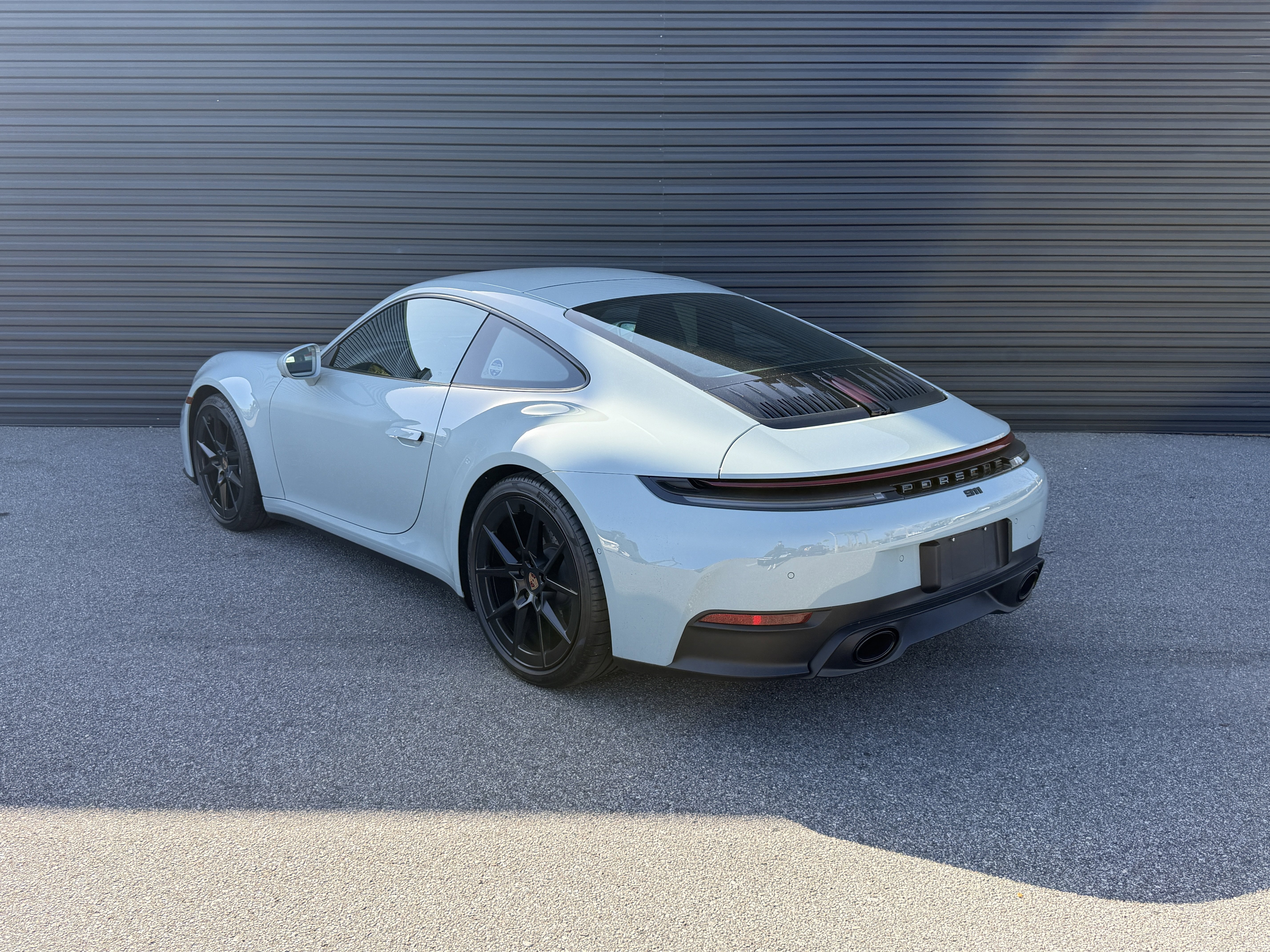 Certified 2025 Porsche 911 Carrera image 3