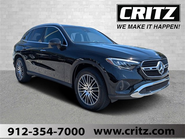 Used 2025 Mercedes-Benz GLC 300 image 1