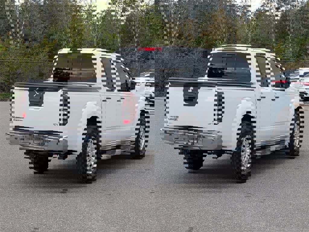 Used 2015 Nissan Frontier SV w/ SV Value Truck Package image 5